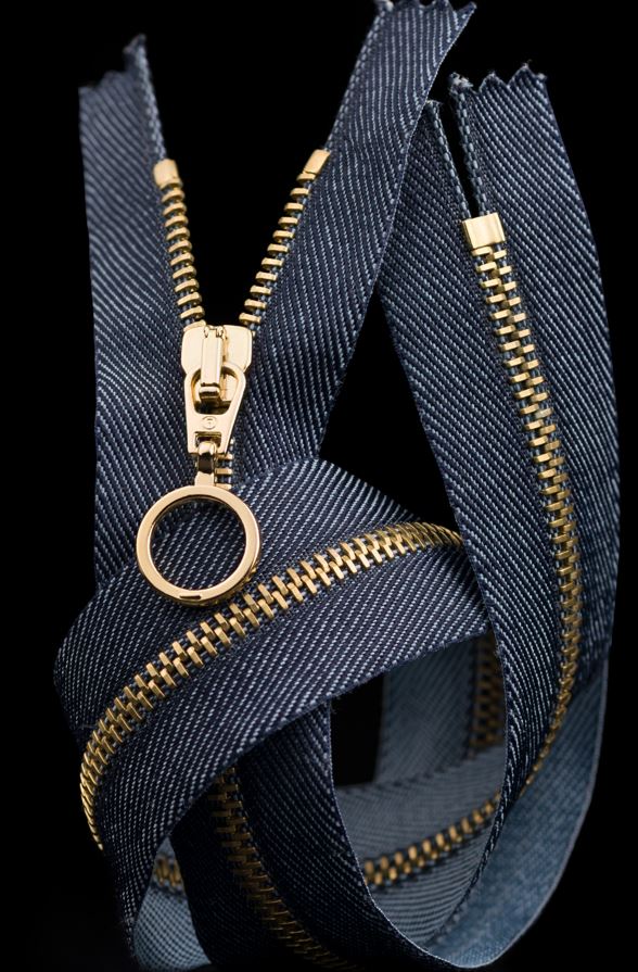 zamek błyskawiczny ze szlifowanymi ząbkami na taśmie denim