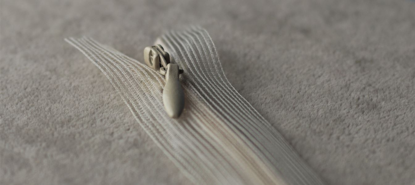 zamek kryty bardzo lekka taśma przewiewna i transparenta